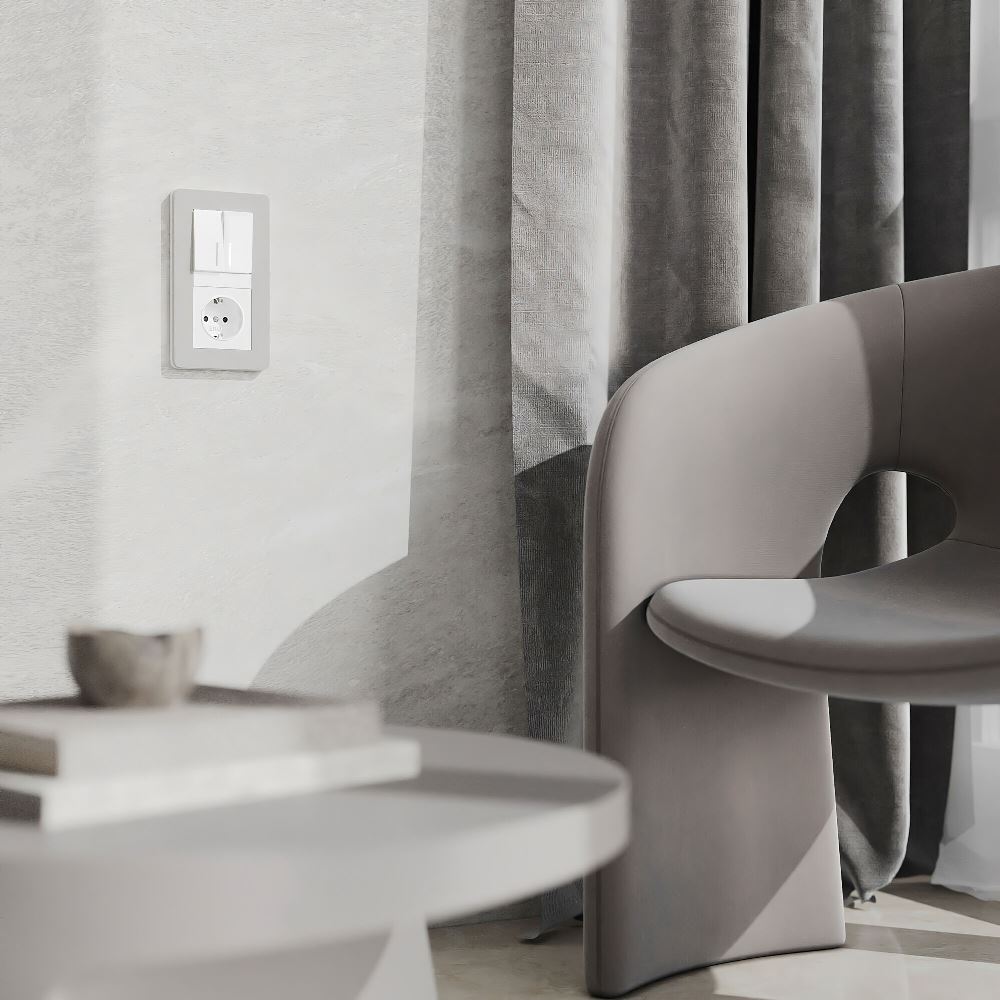 Рамка из поликарбоната Werkel Split на 2 поста Дымчатый / Белый W0023067 — изображение 2