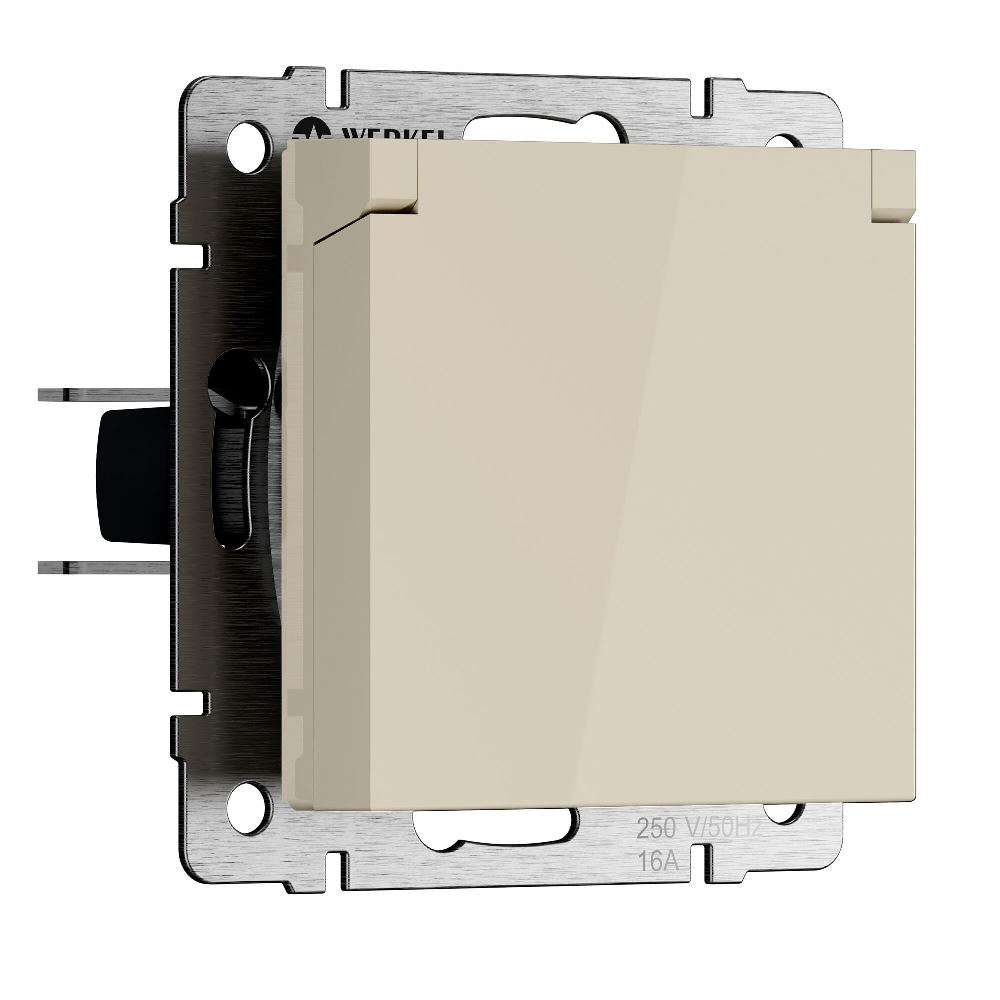 Розетка встраиваемая влагозащищенная Werkel с заземлением, шторками и защитной крышкой Слоновая кость W1171203
