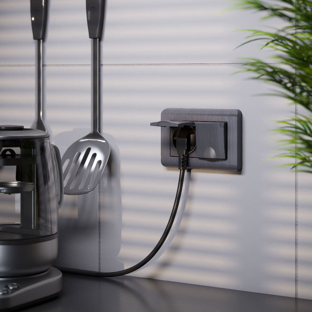 Розетка встраиваемая двойная влагозащищенная Werkel с заземлением, шторками и защитной крышкой Графит рифленый W1172204 — изображение 2